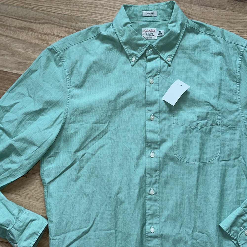 NWT! J Crew Secret Wash classic button-down, size Men's Medium - Picture 2 of 3